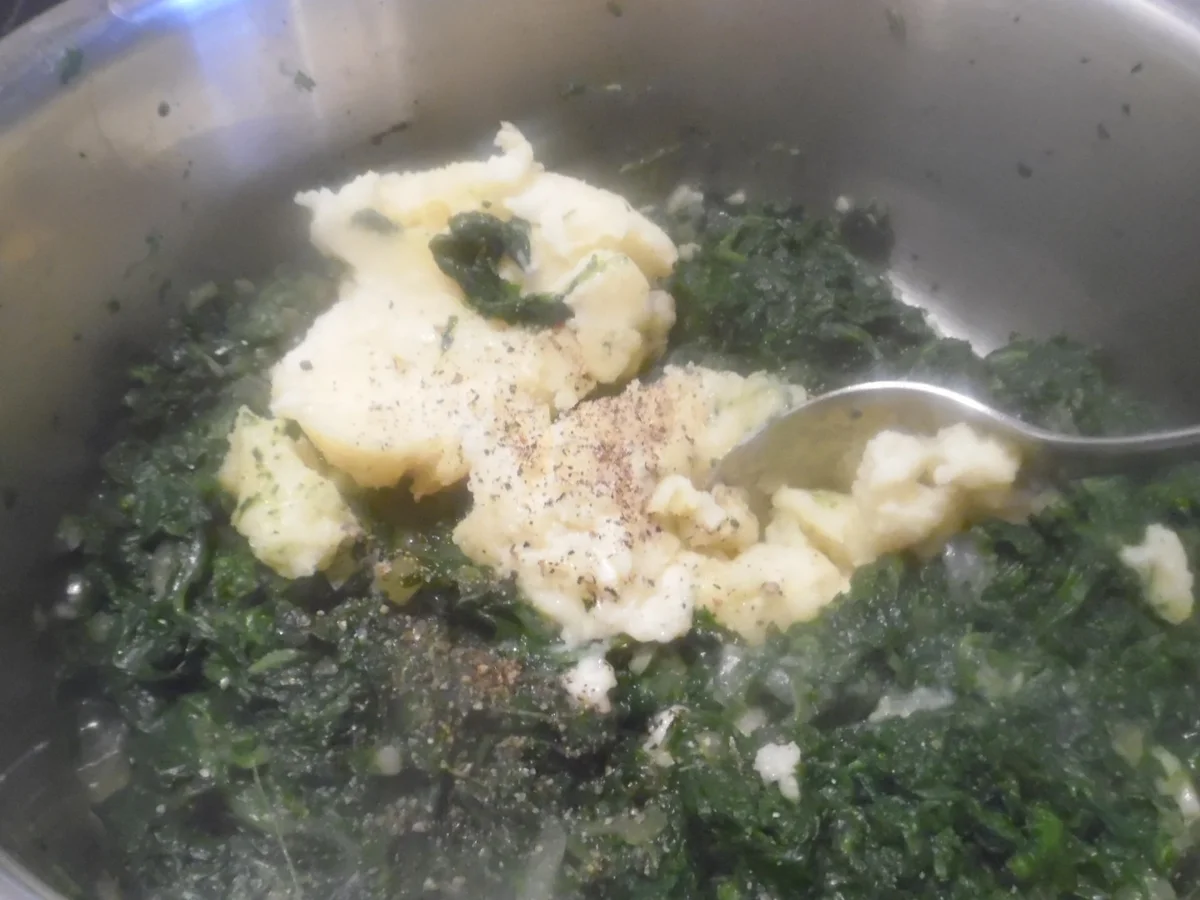 Rezept: "Jumbo-Ravioli" Bild Nr. 4617 "Jumbo-Ravioli" - Rezept - Bild Nr. 4617