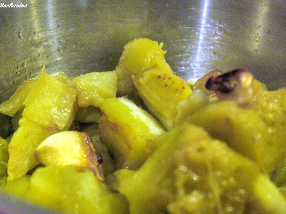 Skreifilet mit Auberginenpüree und Granatapelkernen - Rezept - Bild Nr. 4641