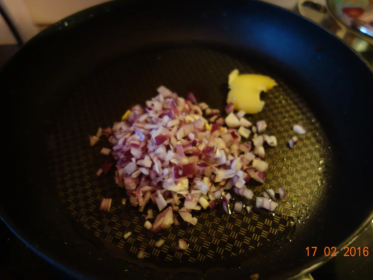 Schinkenfleckerln mit Blaukraut-Garnitur; - Rezept - Bild Nr. 4650