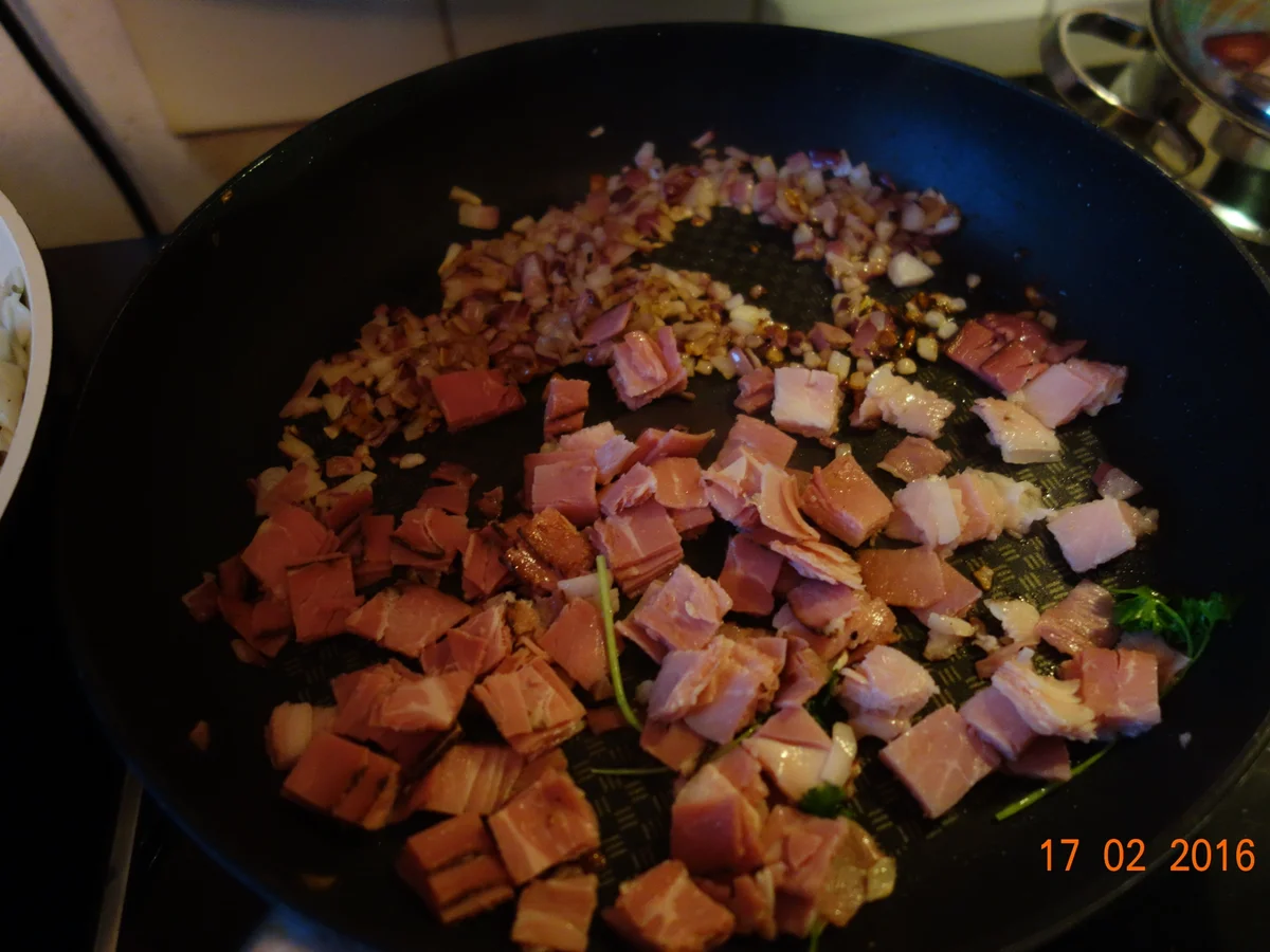 Schinkenfleckerln mit Blaukraut-Garnitur; - Rezept - Bild Nr. 4659