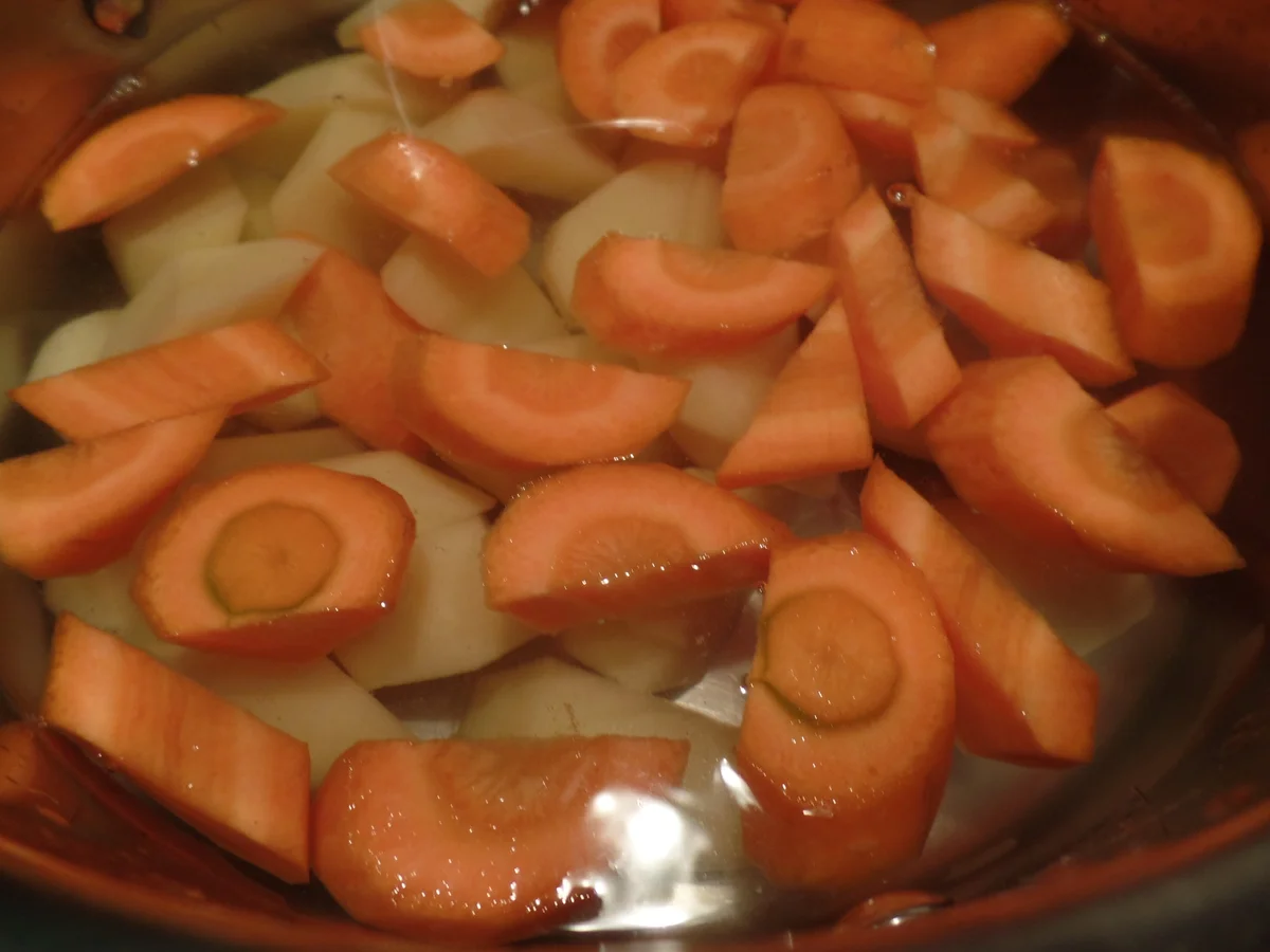 Kartoffel-Möhren -Kasseler-Gratin - Rezept - Bild Nr. 4670