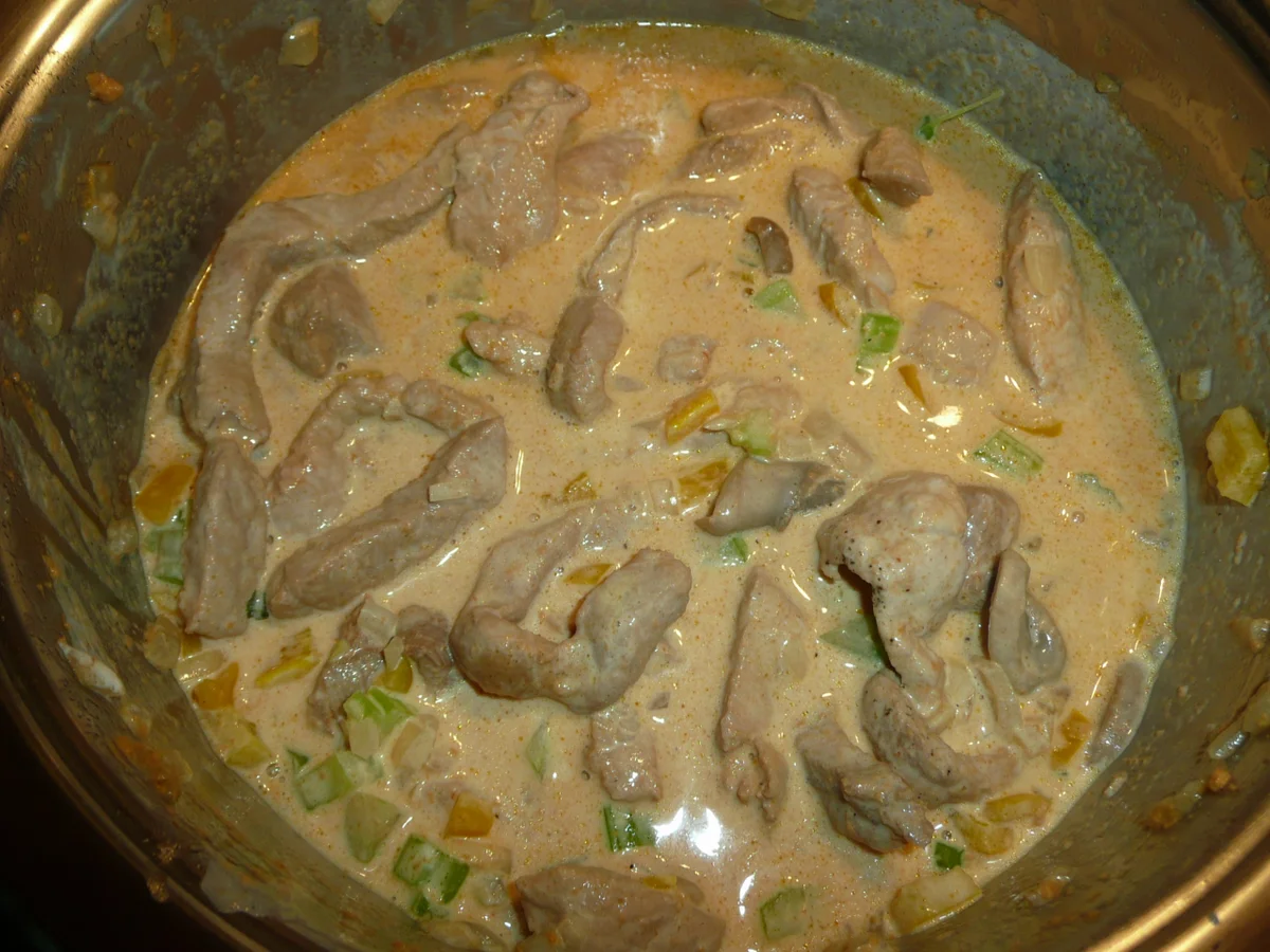 Rezept: Ramgeschnetzeltes an Natur + Wildreis + Feldsalat. Bild Nr. 4698 Ramgeschnetzeltes an Natur + Wildreis + Feldsalat. - Rezept - Bild Nr. 4698