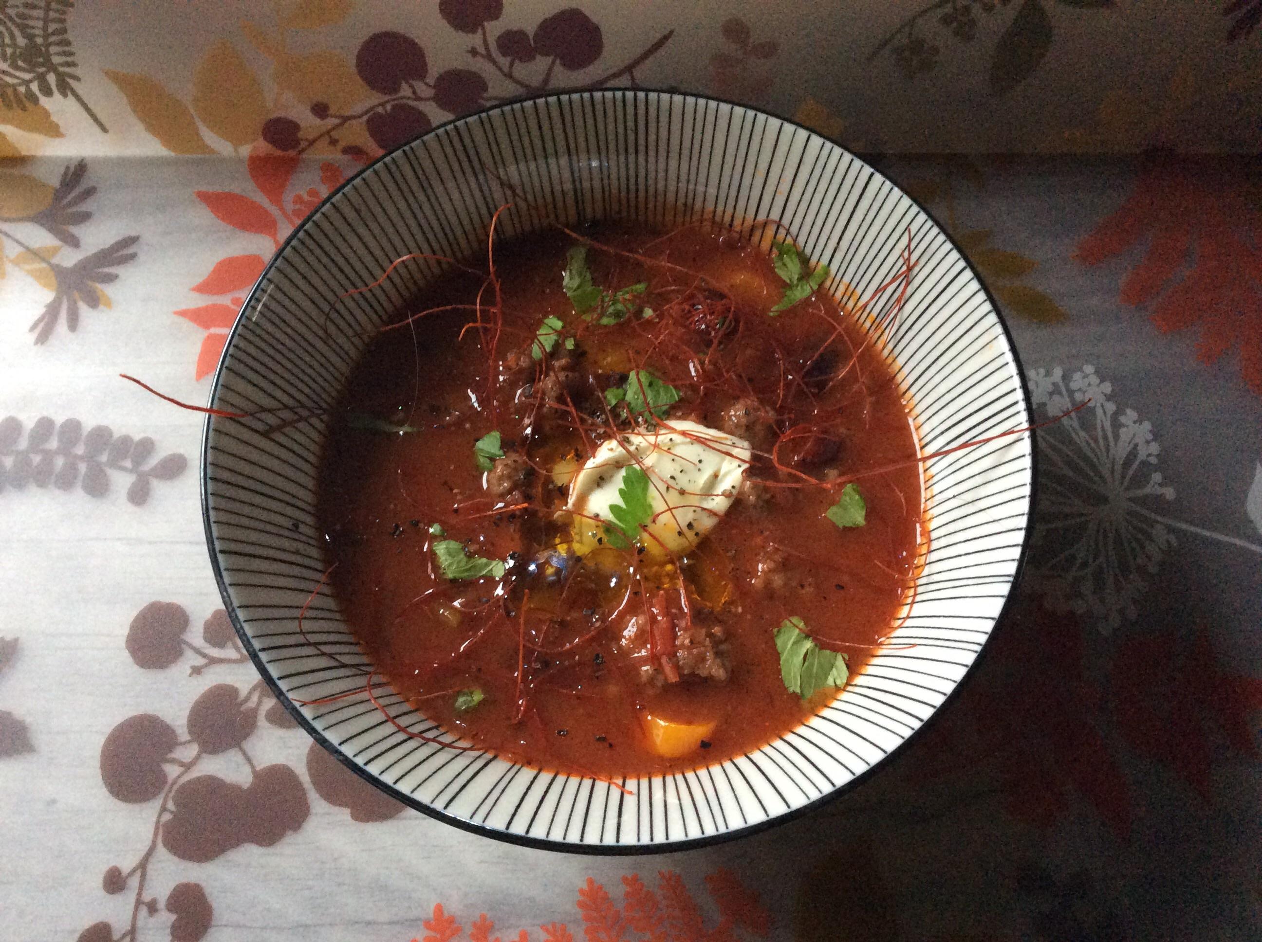 Bilder für feurige Paprika-Bohnensuppe mit Salsiccia Wurst - Rezept