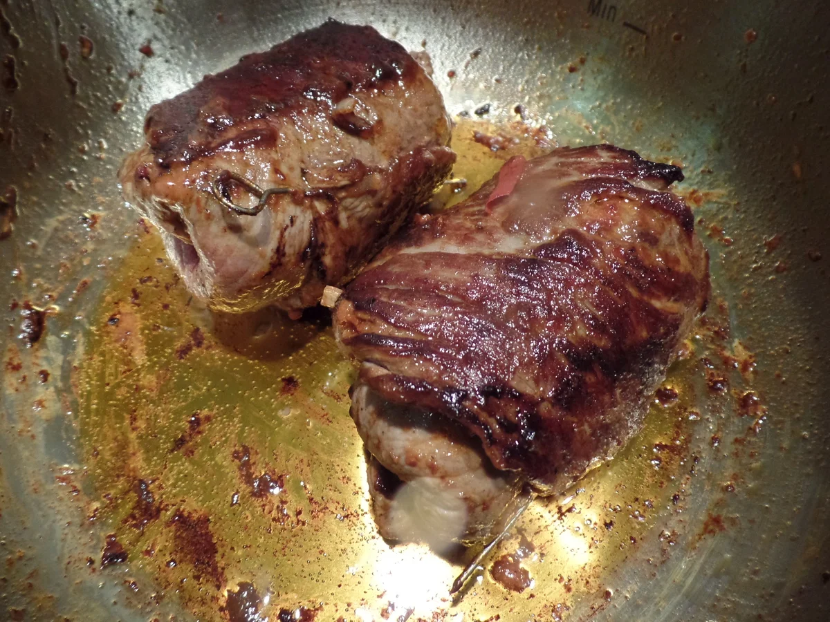 Ungarische Rinderrouladen - Rezept - Bild Nr. 4702