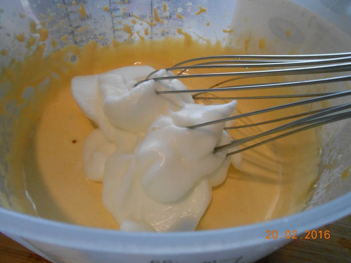 Rezept: Waffelhörnchen aus Biskuitteig Bild Nr. 4759 Waffelhörnchen aus Biskuitteig - Rezept - Bild Nr. 4759