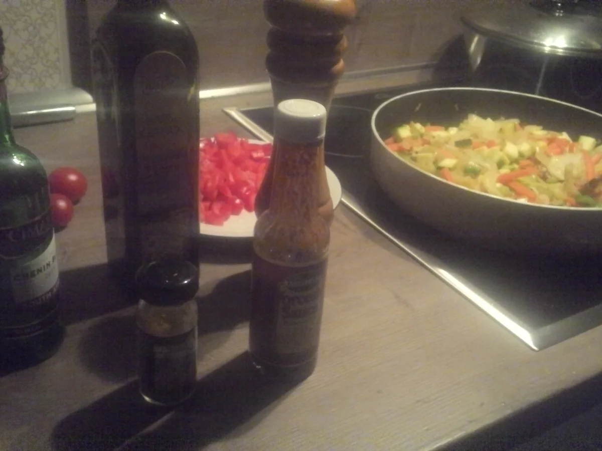 Rezept: Gemüsepfanne mit frischen Fisch oder Garnelen Bild Nr. 4793 Gemüsepfanne mit frischen Fisch oder Garnelen - Rezept - Bild Nr. 4793