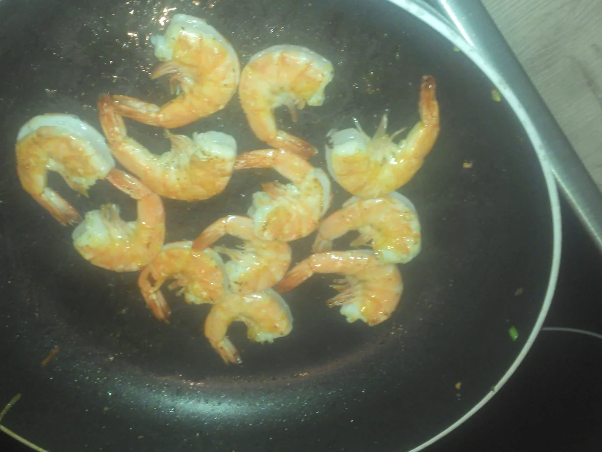 Rezept: Gemüsepfanne mit frischen Fisch oder Garnelen Bild Nr. 4797 Gemüsepfanne mit frischen Fisch oder Garnelen - Rezept - Bild Nr. 4797