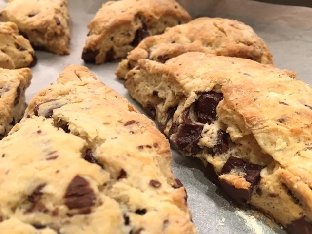 Rezept: Scones mit Schokolade-Brocken Bild Nr. 4798 Scones mit Schokolade-Brocken - Rezept - Bild Nr. 4798