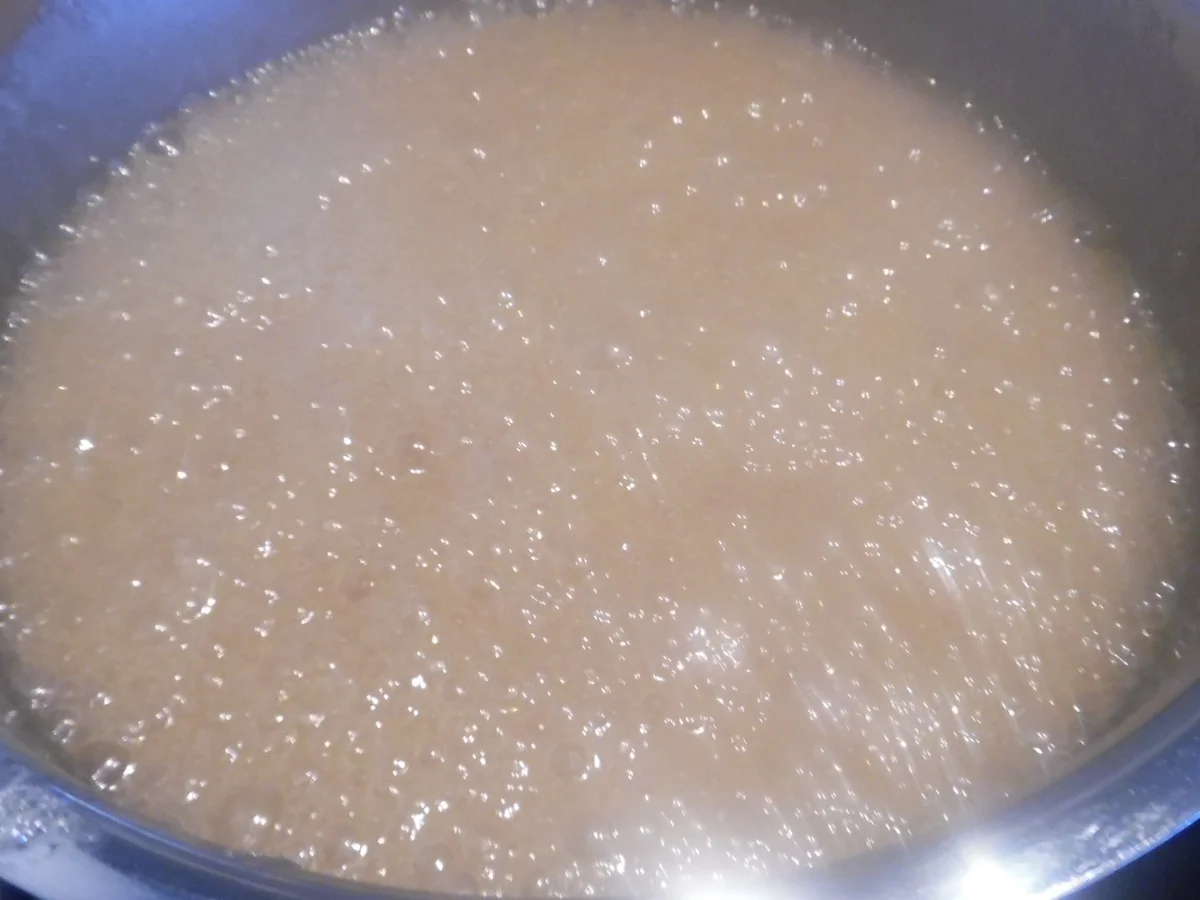 Rezept: Walnuss-Toffee (Maple-Walnut-Fudge) Bild Nr. 4802 Walnuss-Toffee (Maple-Walnut-Fudge) - Rezept - Bild Nr. 4802