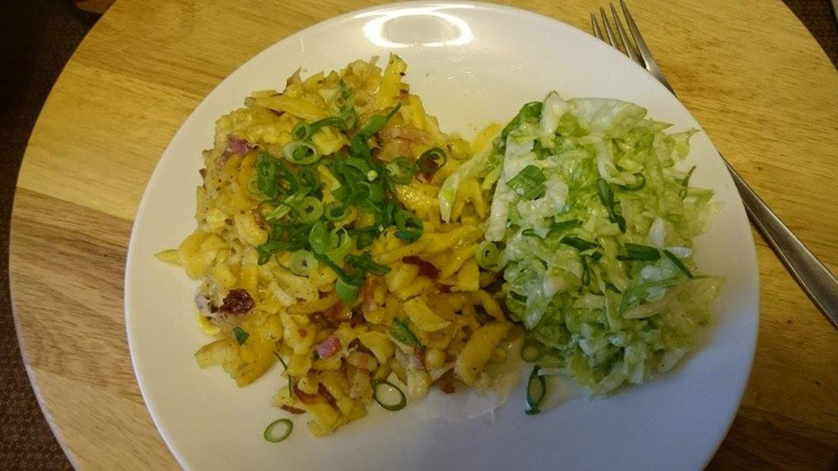 Bilder für Käsespätzle mit Speck und Emmentaler - Rezept