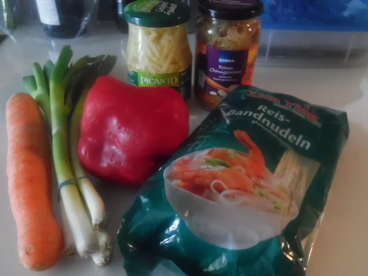 Asiatischer Reis-Bandnudel-Salat - Rezept - Bild Nr. 4847