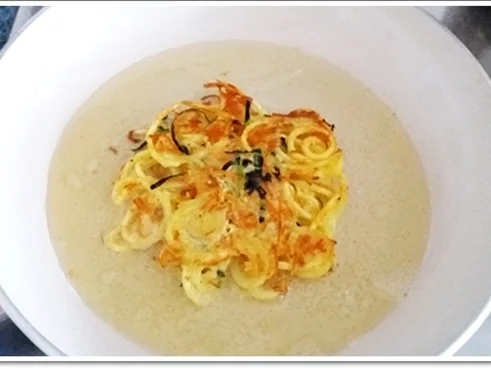 „Spagetti“ Rösti  mit Mascarpone, Lachs & Topioka Perlen - Rezept - Bild Nr. 4903