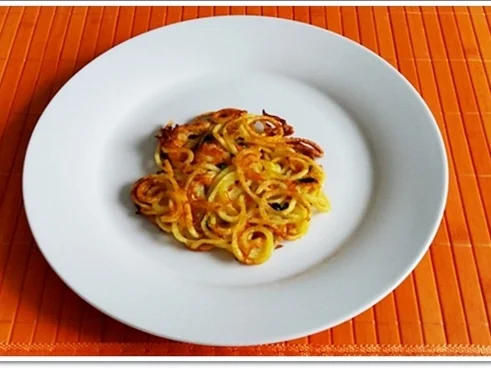 „Spagetti“ Rösti  mit Mascarpone, Lachs & Topioka Perlen - Rezept - Bild Nr. 4908