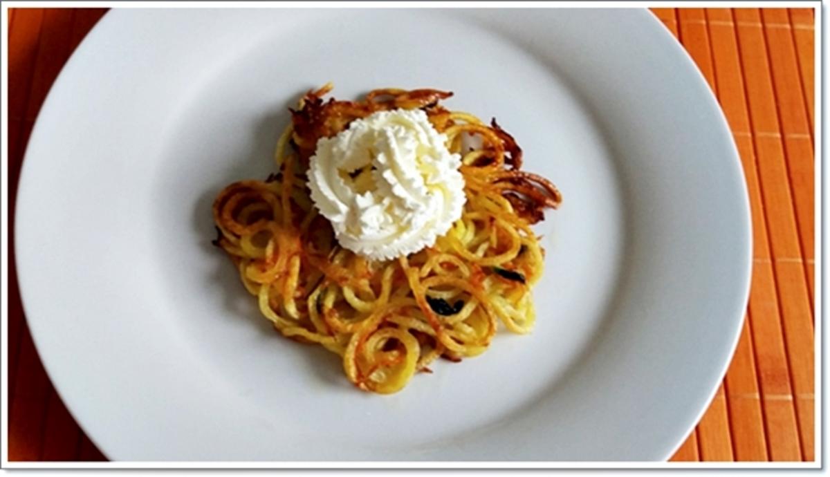 „Spagetti“ Rösti  mit Mascarpone, Lachs & Topioka Perlen - Rezept - Bild Nr. 4913