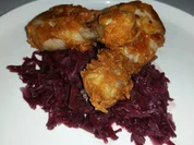 Hähnchenkeule in Buttermilchkruste auf Schokoladenrotkohl - Rezept - Bild Nr. 4904