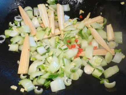 Chinesischer Gemüsereis aus dem Wok - Rezept - Bild Nr. 4908
