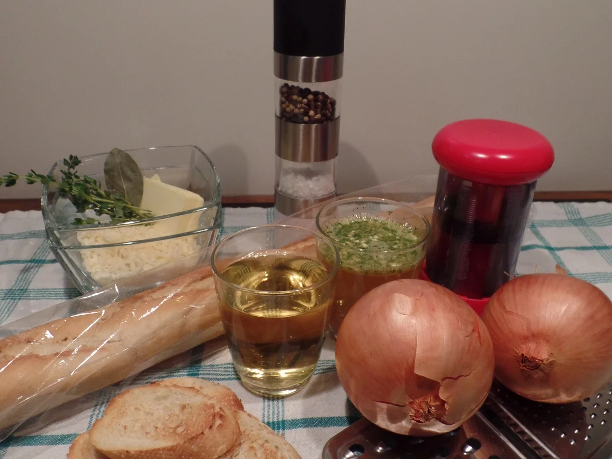 Rezept: Französische Zwiebelsuppe Bild Nr. 4911 Französische Zwiebelsuppe - Rezept - Bild Nr. 4911