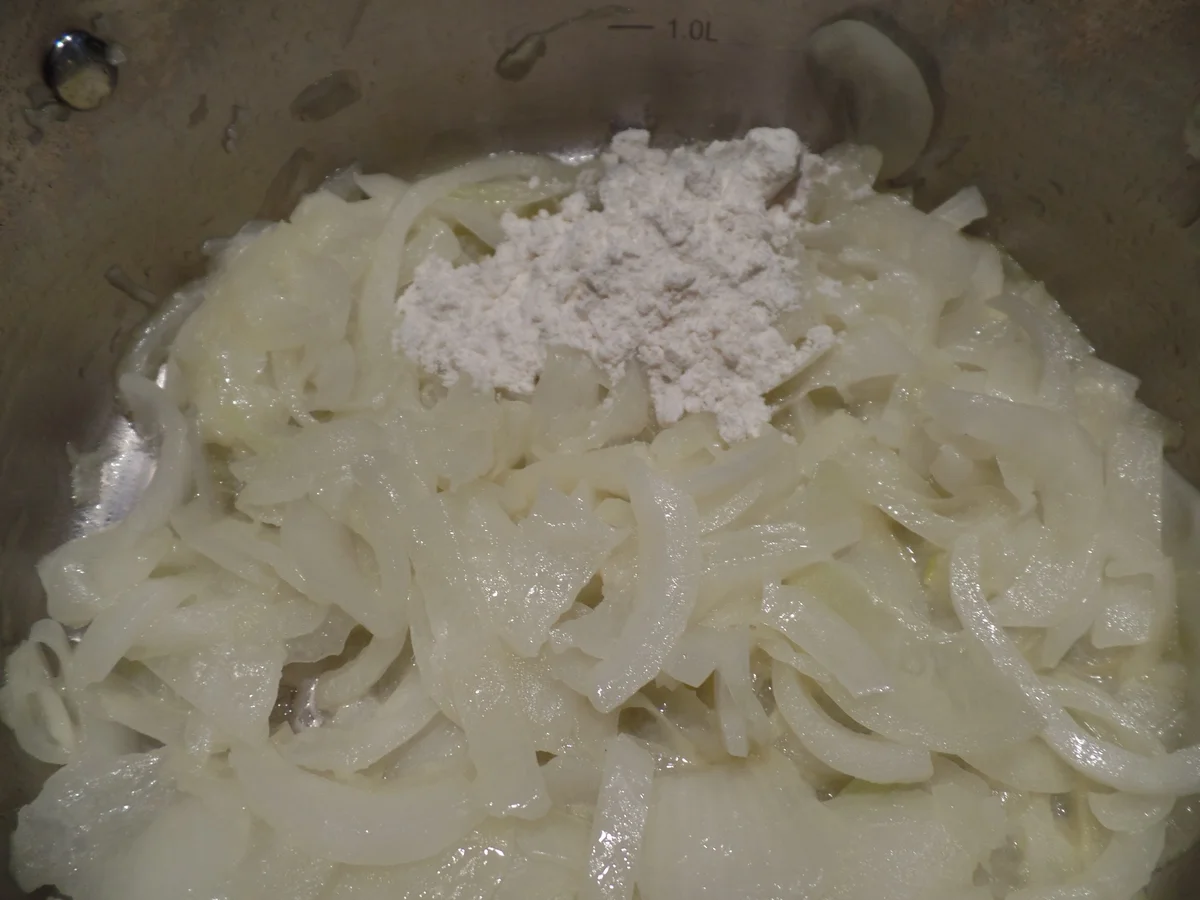 Rezept: Französische Zwiebelsuppe Bild Nr. 4914 Französische Zwiebelsuppe - Rezept - Bild Nr. 4914