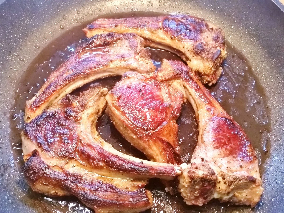 Buntes Beilagen-Blech mit Lamm-Koteletts - Rezept - Bild Nr. 4924