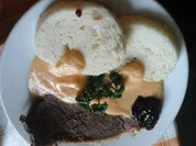 Svickowa mit Semmelknödeln und Gemüse-Rindfleischsuppe - Rezept - Bild Nr. 4930