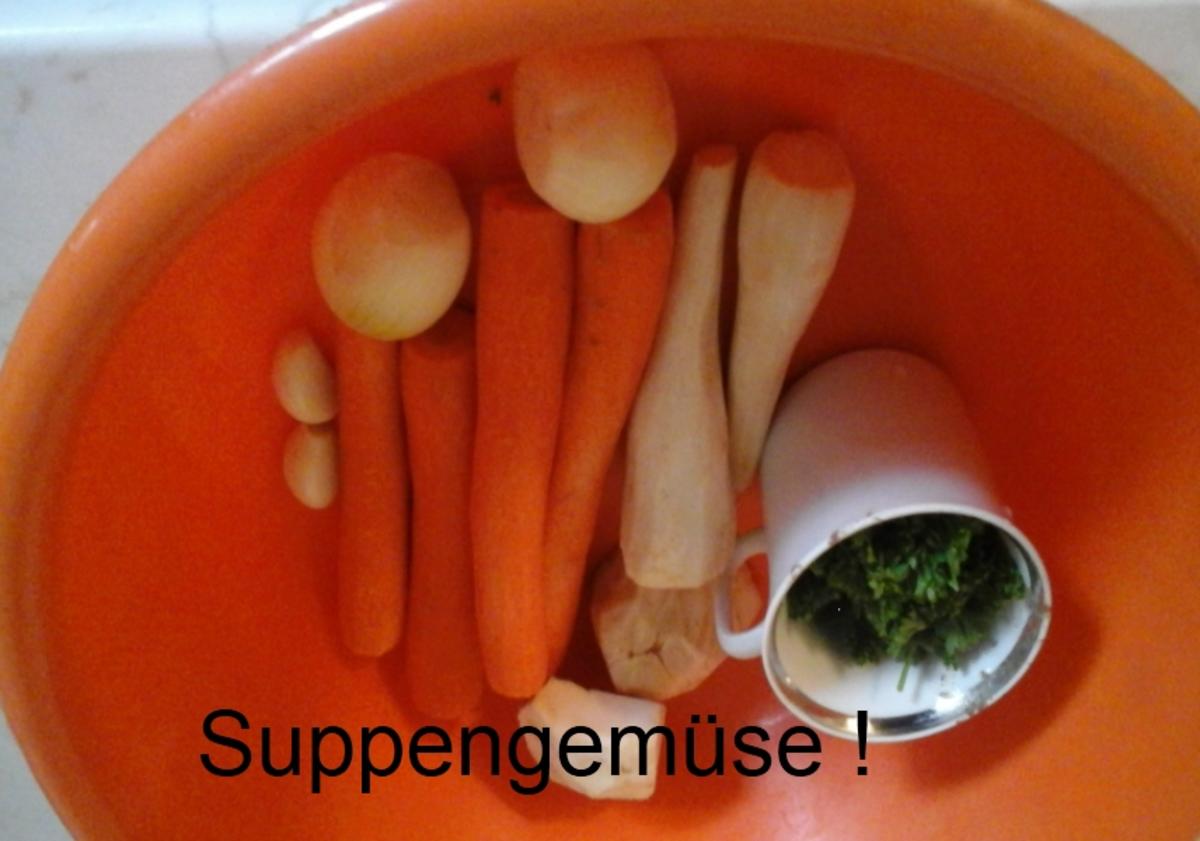 Svickowa mit Semmelknödeln und Gemüse-Rindfleischsuppe - Rezept - Bild Nr. 4938