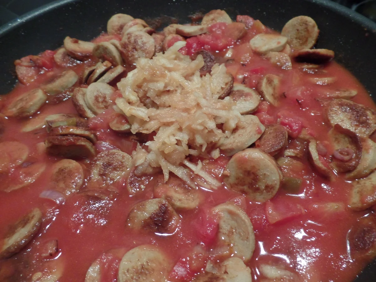 Currywurst-Gulasch mit Backkartoffeln - Rezept - Bild Nr. 4956