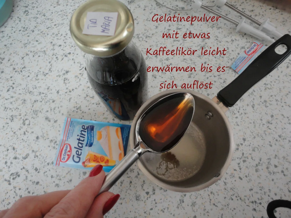 Kardinal Schnitte mit Kaffeecremefüllung - Rezept - Bild Nr. 4957