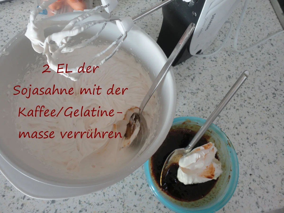 Kardinal Schnitte mit Kaffeecremefüllung - Rezept - Bild Nr. 4961