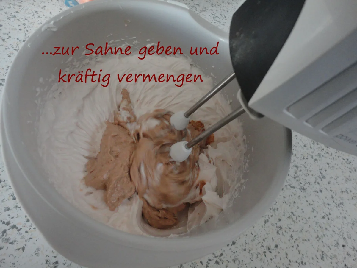 Kardinal Schnitte mit Kaffeecremefüllung - Rezept - Bild Nr. 4962