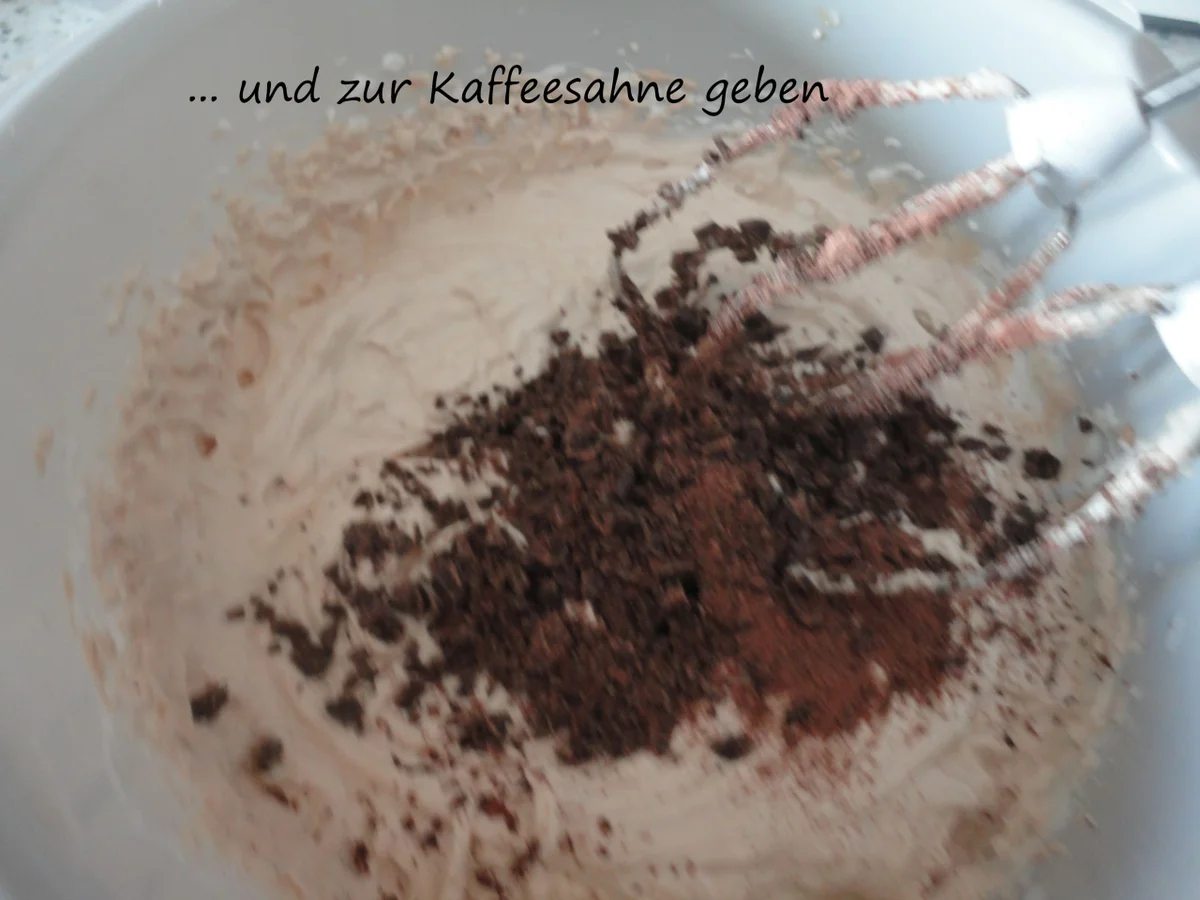 Kardinal Schnitte mit Kaffeecremefüllung - Rezept - Bild Nr. 4965
