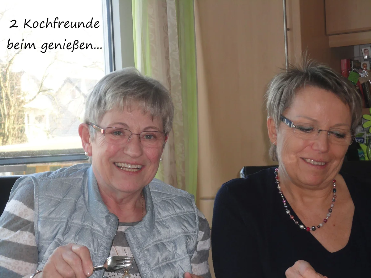 Kardinal Schnitte mit Kaffeecremefüllung - Rezept - Bild Nr. 4945