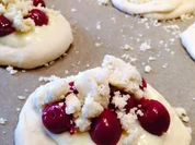 Streuseltaler mit Pudding und Kirschen - Rezept - Bild Nr. 4949