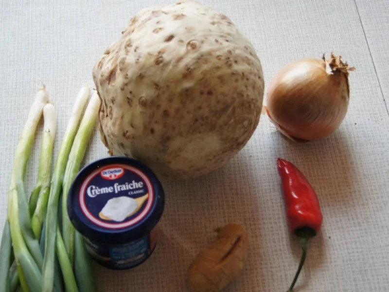 Rezept: Sellerie-Rösti mit Dipp Bild Nr. 4958 Sellerie-Rösti mit Dipp - Rezept - Bild Nr. 4958