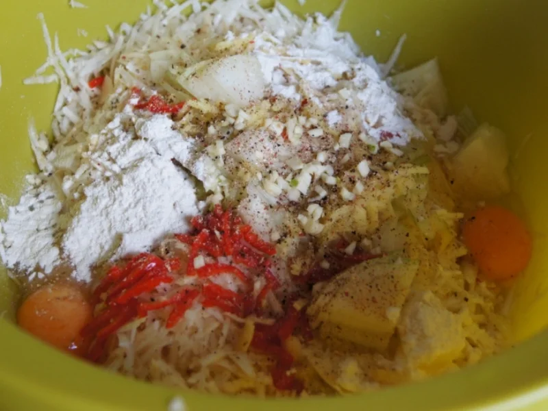 Rezept: Sellerie-Rösti mit Dipp Bild Nr. 4960 Sellerie-Rösti mit Dipp - Rezept - Bild Nr. 4960