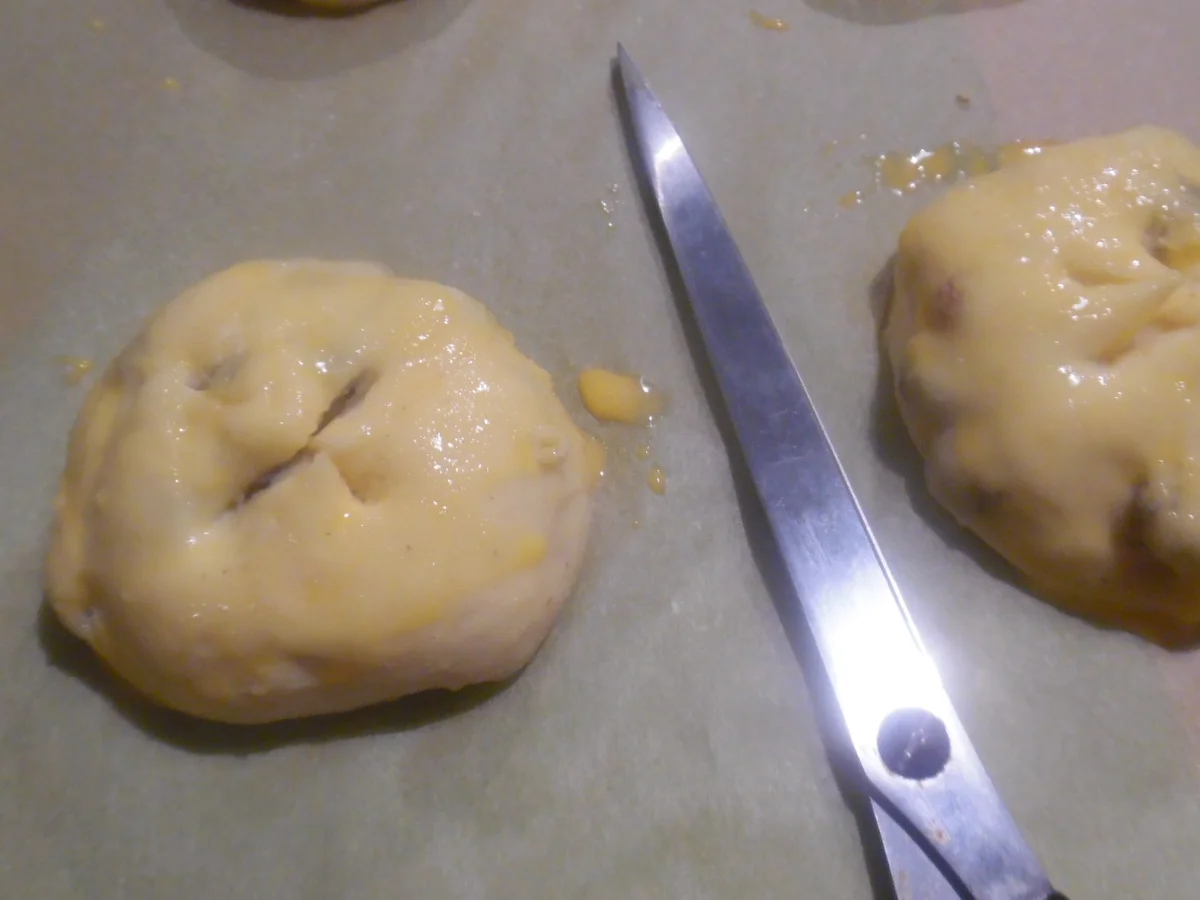 Rosinenbrötchen - Rezept - Bild Nr. 4952