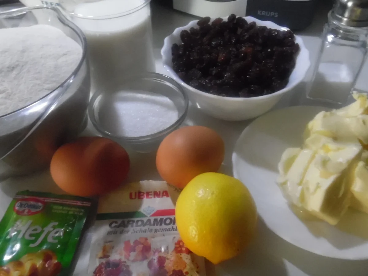 Rosinenbrötchen - Rezept - Bild Nr. 4963