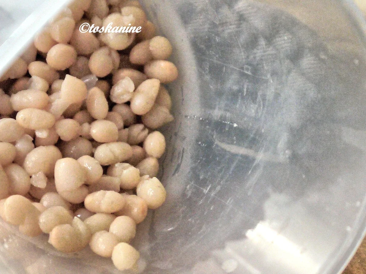 Rezept: Brotaufstrich aus weißen Bohnen Bild Nr. 4953 Brotaufstrich aus weißen Bohnen - Rezept - Bild Nr. 4953