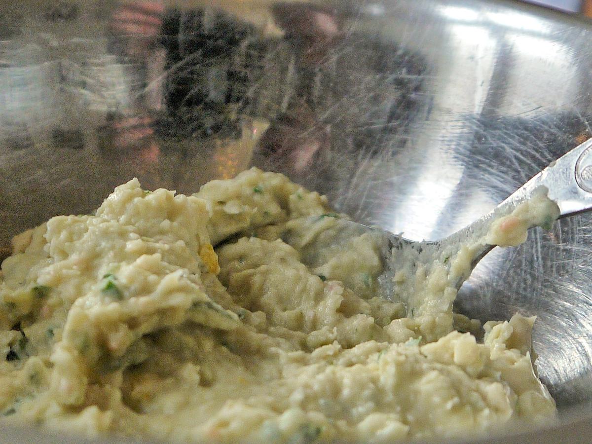 Brotaufstrich aus weißen Bohnen - einfach - 88 kcal/100g Brotaufstrich aus weißen Bohnen - einfach - 88 kcal/100g