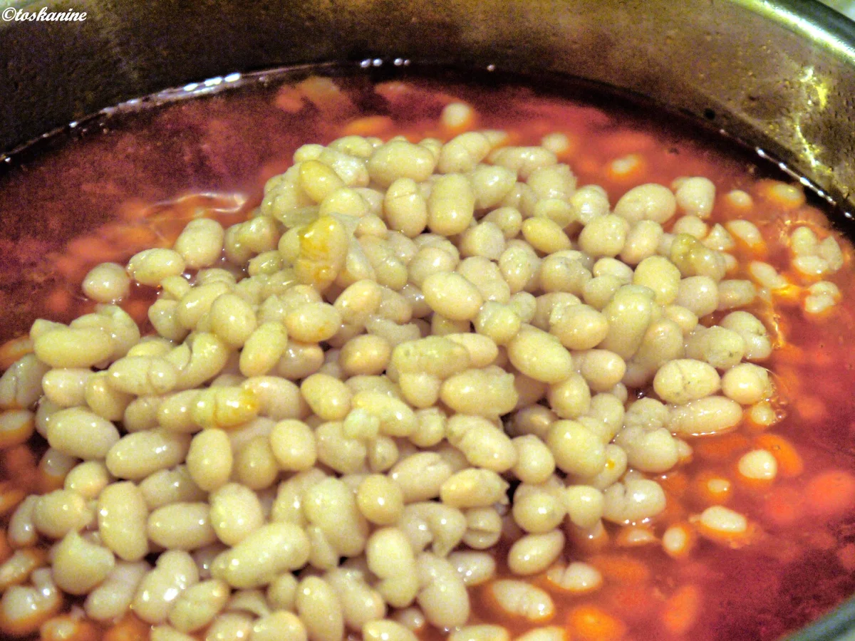 Rezept: Hähnchen-Bohnen-Eintopf Bild Nr. 4978 Hähnchen-Bohnen-Eintopf - Rezept - Bild Nr. 4978