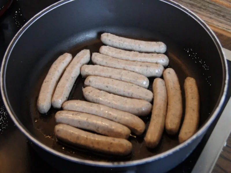 Ananas-Sauerkraut mit Nürnberger Rostbratwürsten und Süßkartoffelstampf - Rezept - Bild Nr. 4961