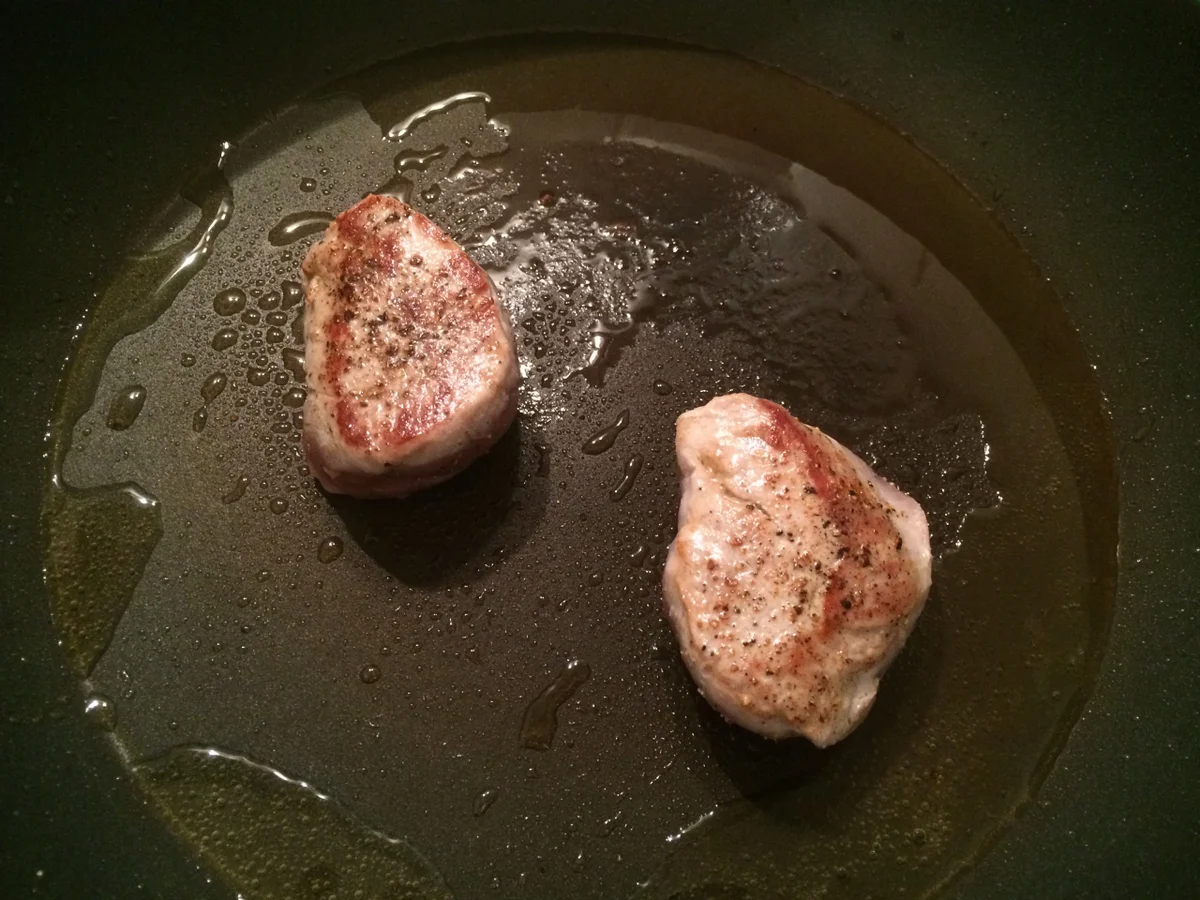 Schweinemedaillons mit Nudeln und buntem Gemüse aus dem Ofen - Rezept - Bild Nr. 5029