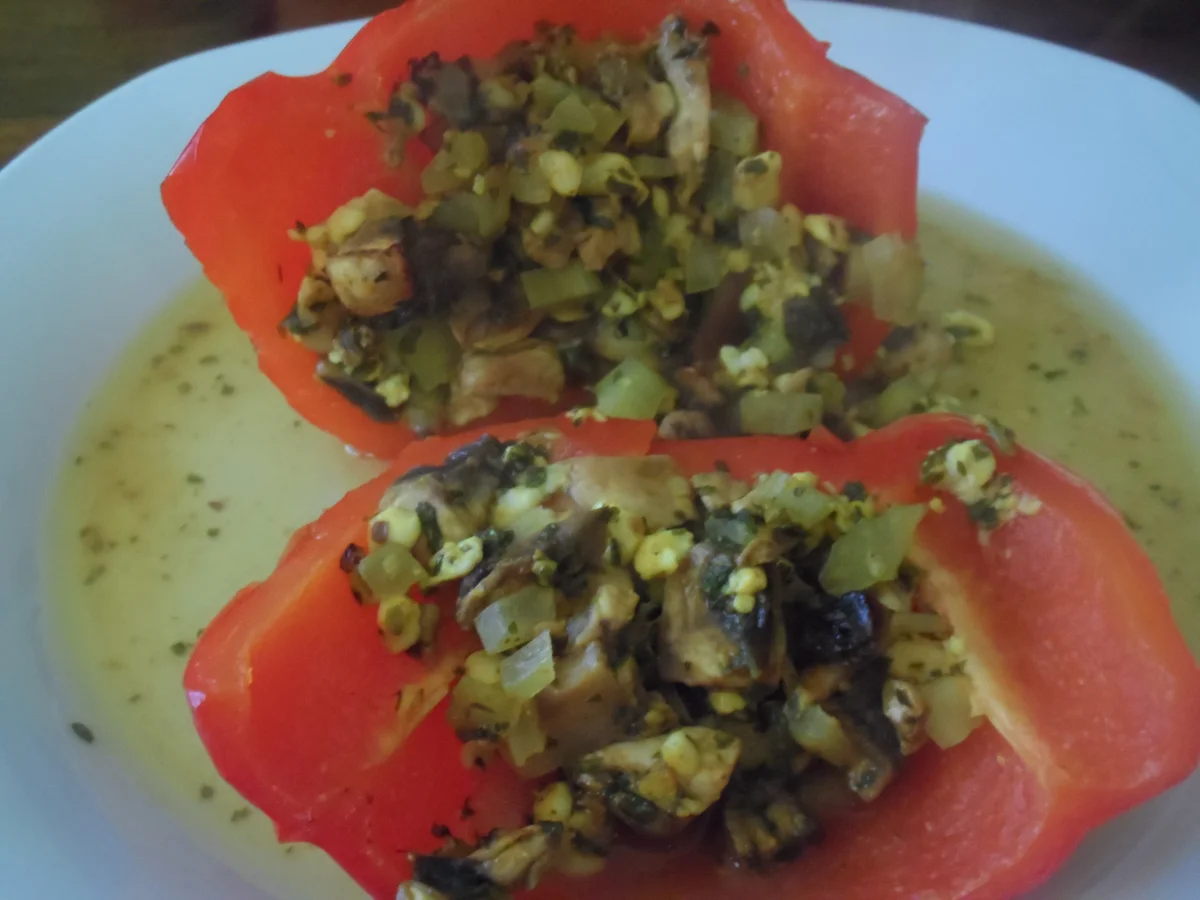 Rezept: BiNe` S GEFÜLLTE VEGETARISCHE PAPRIKA Bild Nr. 5031 BiNe` S GEFÜLLTE VEGETARISCHE PAPRIKA - Rezept - Bild Nr. 5031