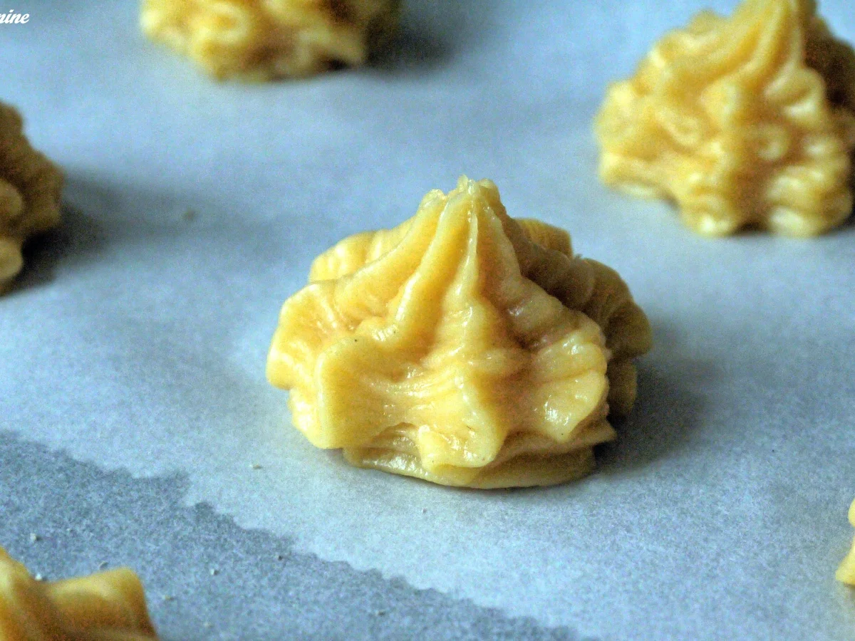 Rezept: Windbeutel mit Eierlikör-Schokoladen-Füllung Bild Nr. 5049 Windbeutel mit Eierlikör-Schokoladen-Füllung - Rezept - Bild Nr. 5049