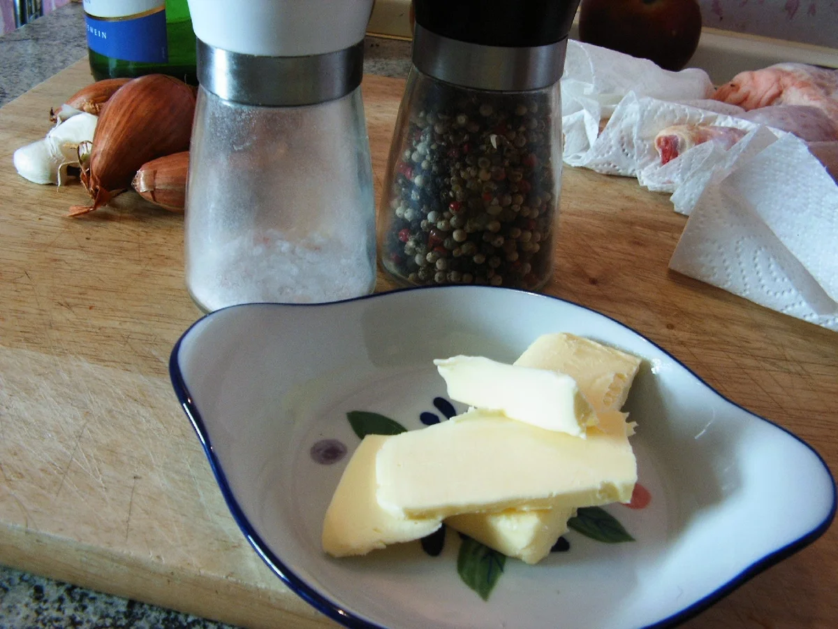 Hähnchenkeulen in Maronen-Apfel-Soße - Rezept - Bild Nr. 5045