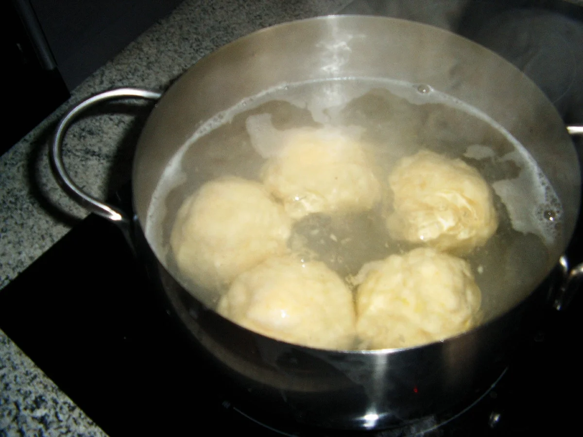 Rezept: Kartoffel-Grieß-Klöße Bild Nr. 5047 Kartoffel-Grieß-Klöße - Rezept - Bild Nr. 5047