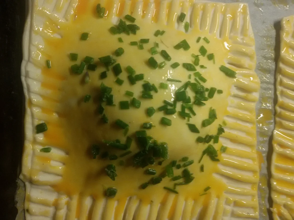 Rezept: Lachs mit Ei in Blätterteig Bild Nr. 5038 Lachs mit Ei in Blätterteig - Rezept - Bild Nr. 5038