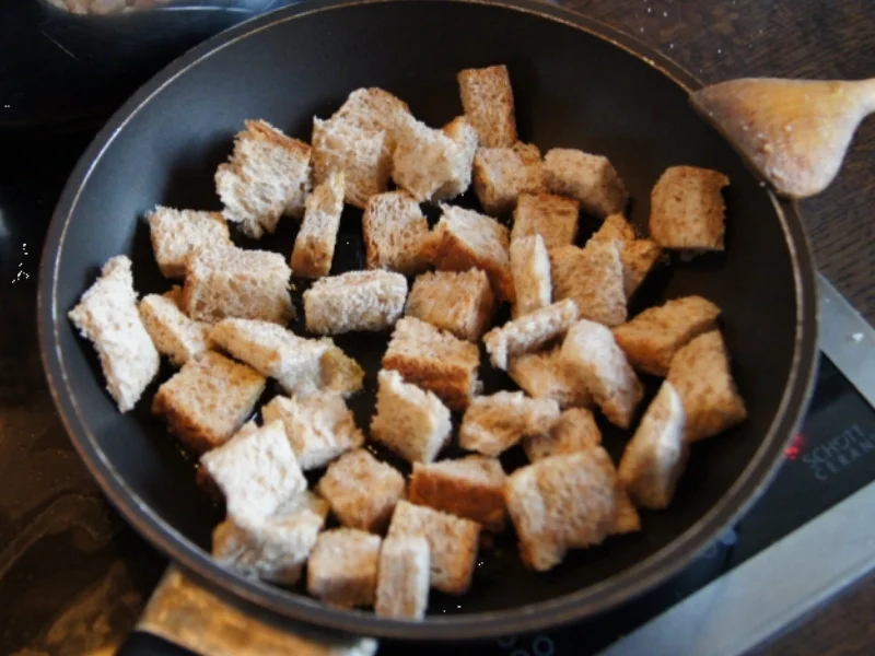 Rezept: Selleriecremesuppe Bild Nr. 5074 Selleriecremesuppe - Rezept - Bild Nr. 5074