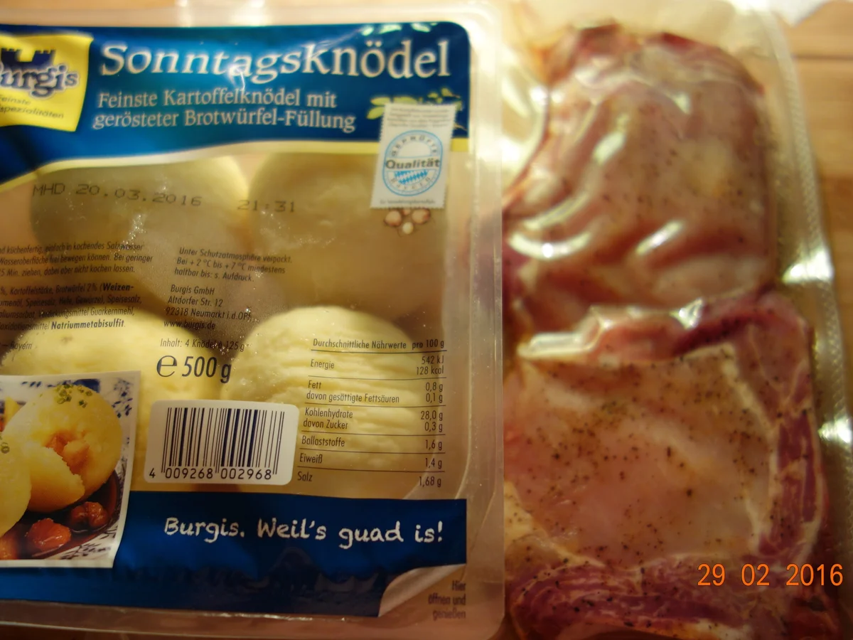 Begrabene Schweinskoteletts mit Knochen; - Rezept - Bild Nr. 5081