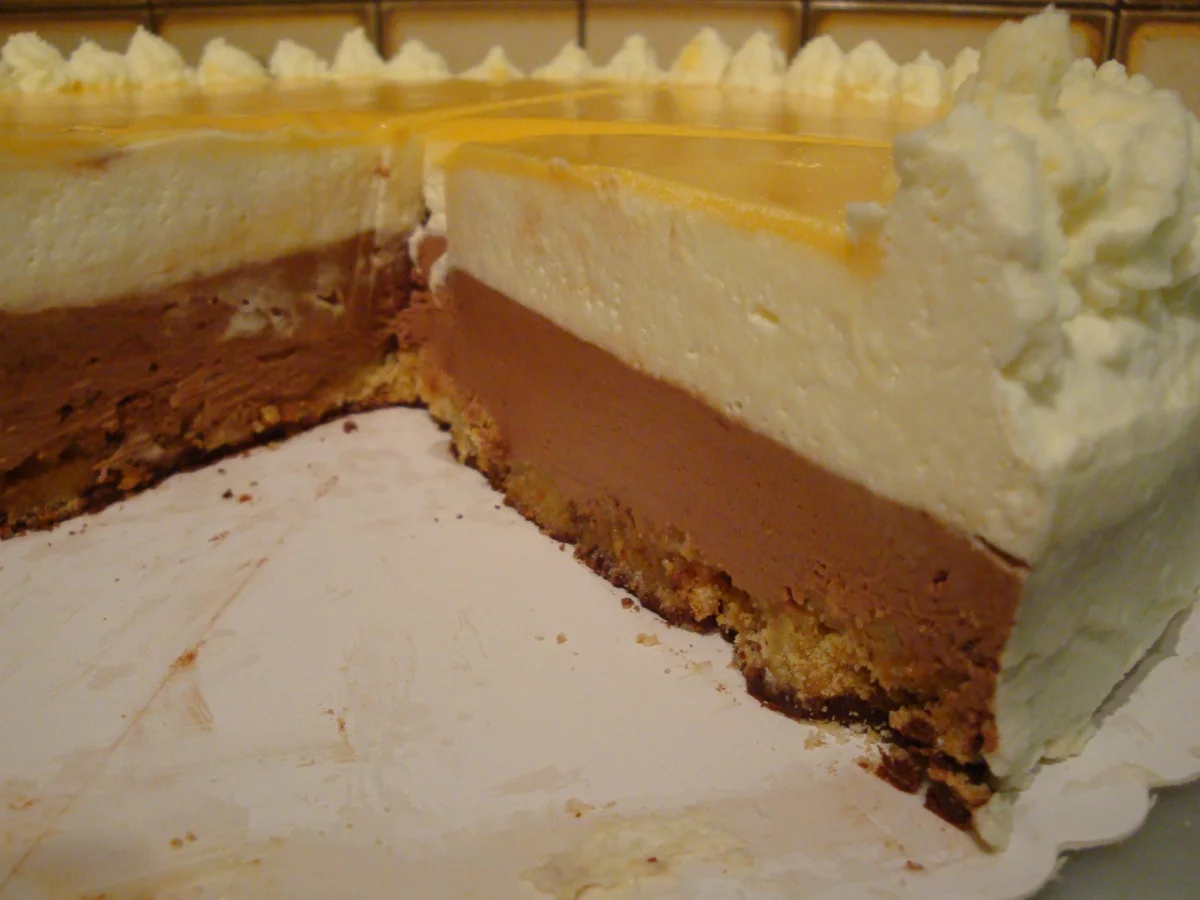 Schokoladen-Orangenfrischkäsetorte mit Eierlikörspiegel - Rezept - Bild Nr. 5081