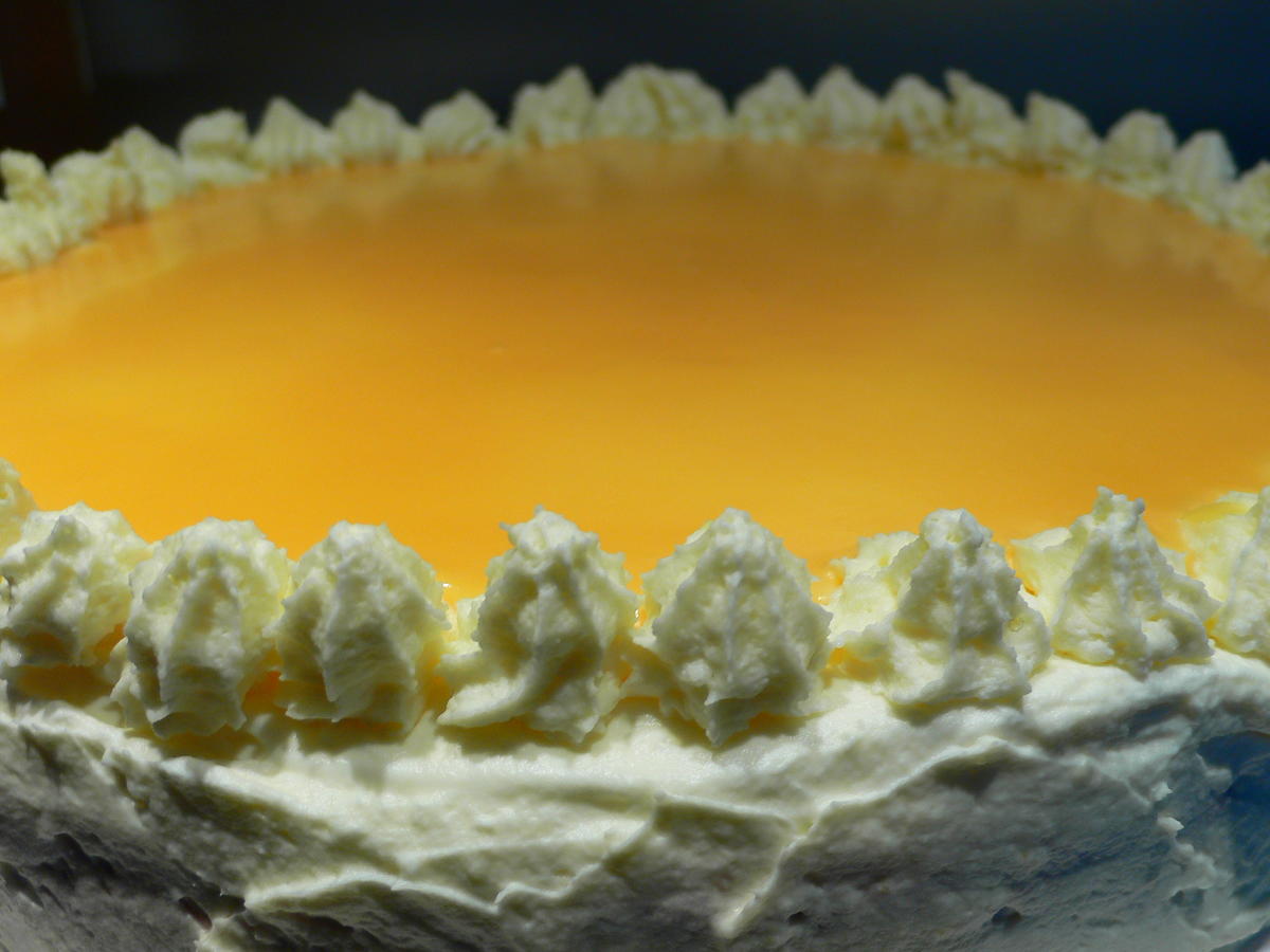 Schokoladen-Orangenfrischkäsetorte mit Eierlikörspiegel - Rezept - Bild Nr. 5082